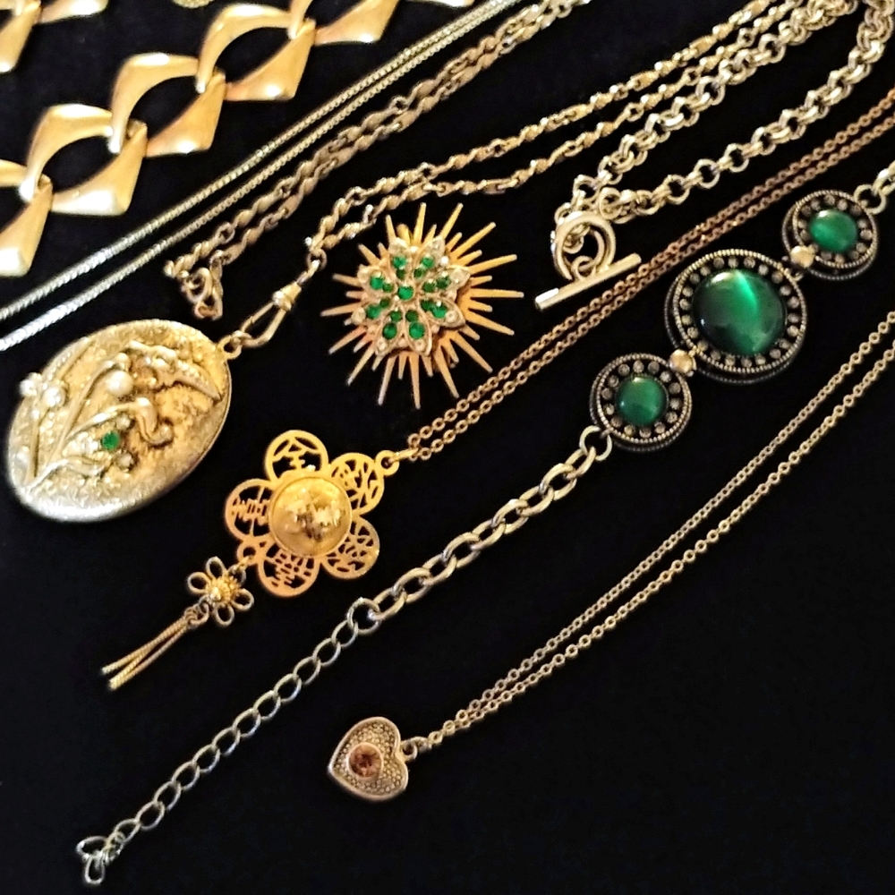 Vintage to Now Jewelry Lot Wear or Harvest Locket Necklaces Bracelets Pins - Picture 3 of 12